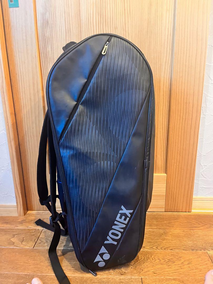 YONEX ブラック ラケットバッグ