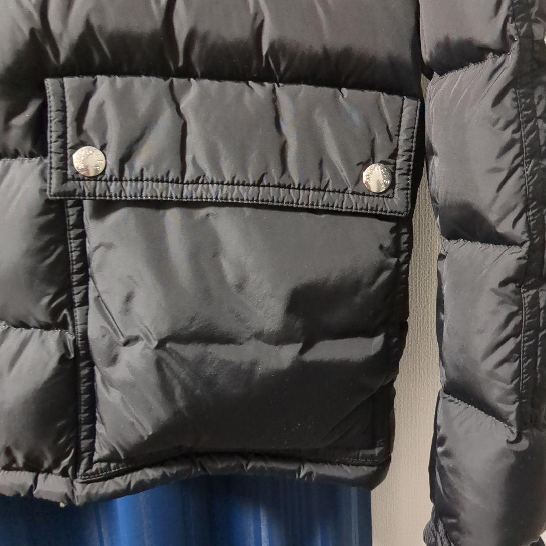 美品！MONCLER フード付きダウンジャケット ブラック MONCLER ブラック ダウンジャケット フード付き