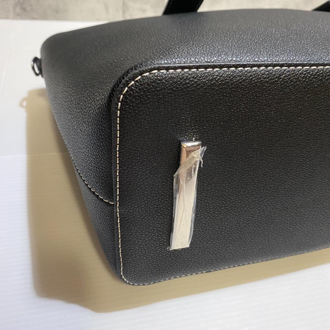 【未使用級】CHARLES&KEITH　メタリックアクセント　Wハンドルトート