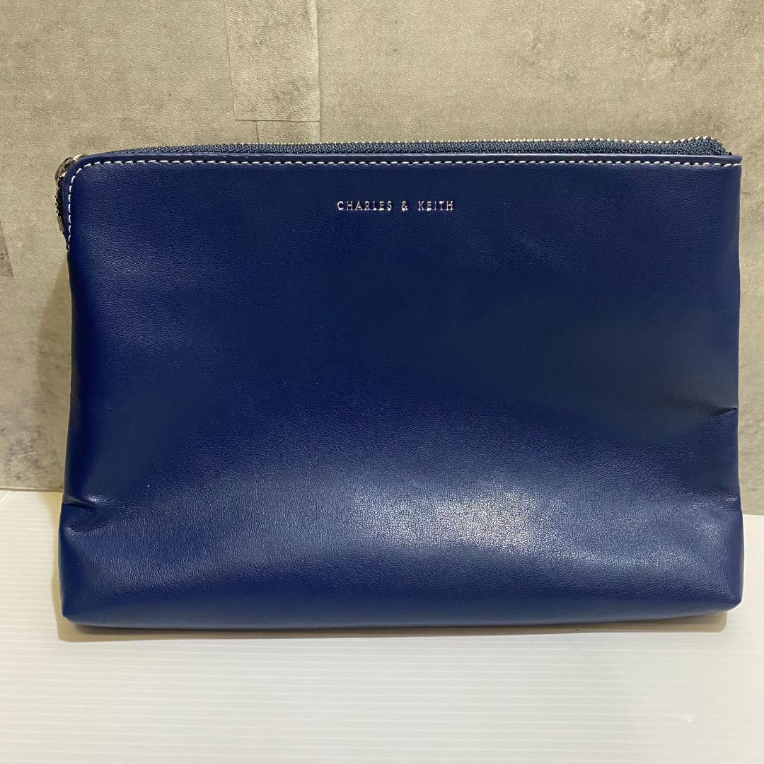 【未使用級】CHARLES&KEITH　メタリックアクセント　Wハンドルトート