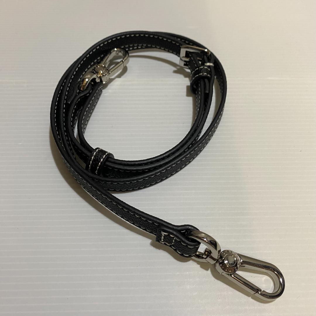 【未使用級】CHARLES&KEITH　メタリックアクセント　Wハンドルトート