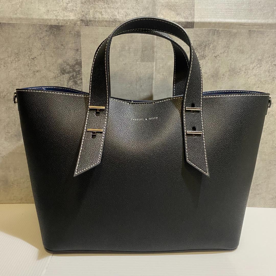 【未使用級】CHARLES&KEITH　メタリックアクセント　Wハンドルトート