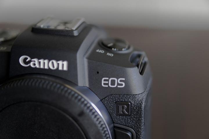 国産人気 Canon EOS RP ボディ 予備バッテリーおまけ twYCf-m57377136114 超歓迎好評