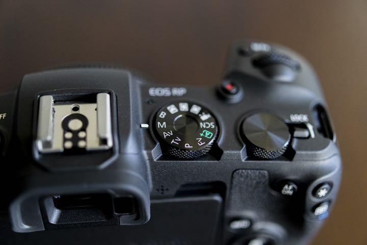 国産人気 Canon EOS RP ボディ 予備バッテリーおまけ twYCf-m57377136114 超歓迎好評
