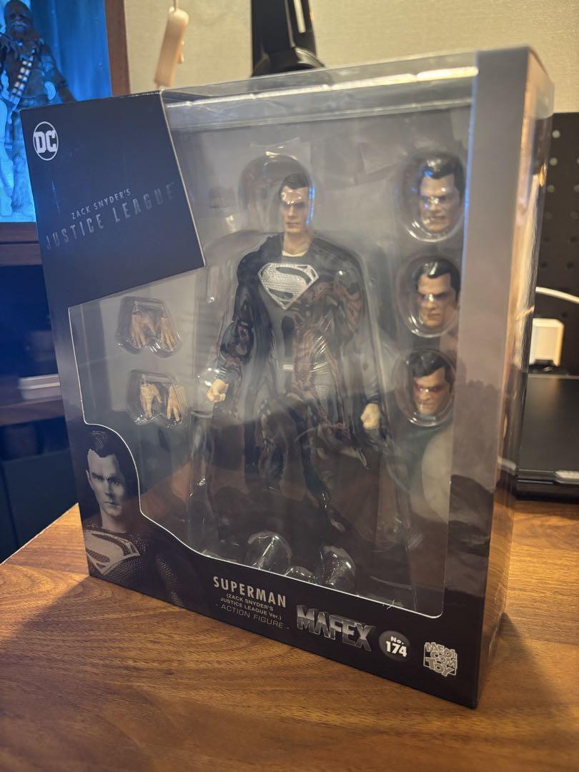 MAFEX スーパーマン ジャスティス・リーグ DCコミック フィギュ MAFEX スーパーマン ジャスティス・リーグ DCコミック フィギュ