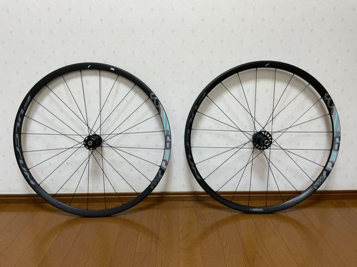 Fulcrum Racing 618DB ビアンキチェレステカラー