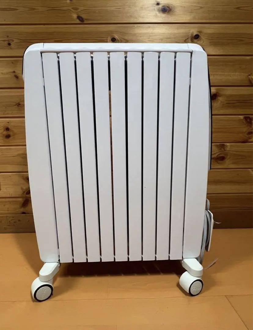 【美品】デロンギ オイルヒーター 10〜13畳用 QSD0915-BL