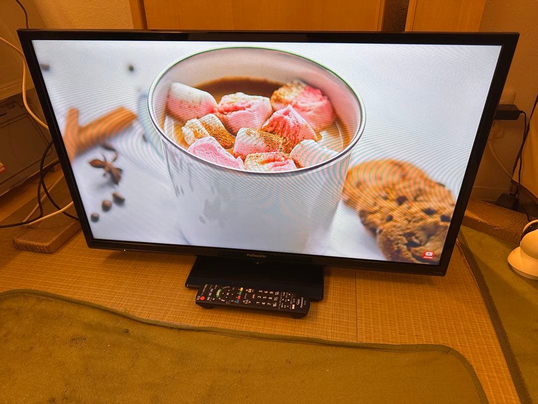 Panasonic　パナソニック 32型 テレビ TH-32J300 2022年