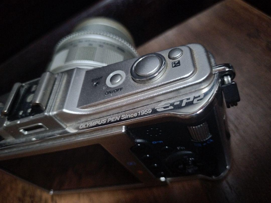 OLYMPUS ミラーレス一眼 PEN E-P2 ボディのみ