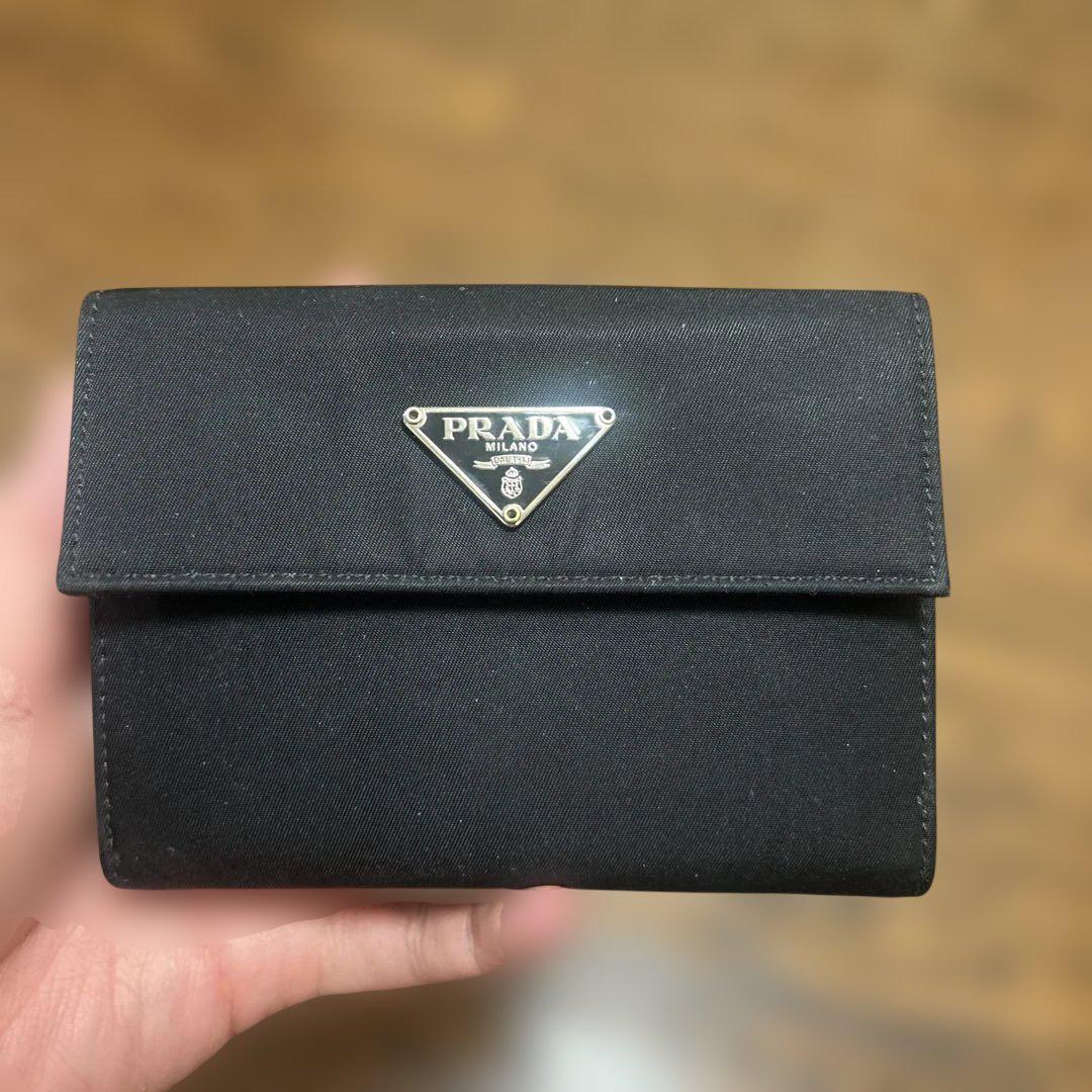プラダ PRADA 三つ折り財布 ブラック 5,000円