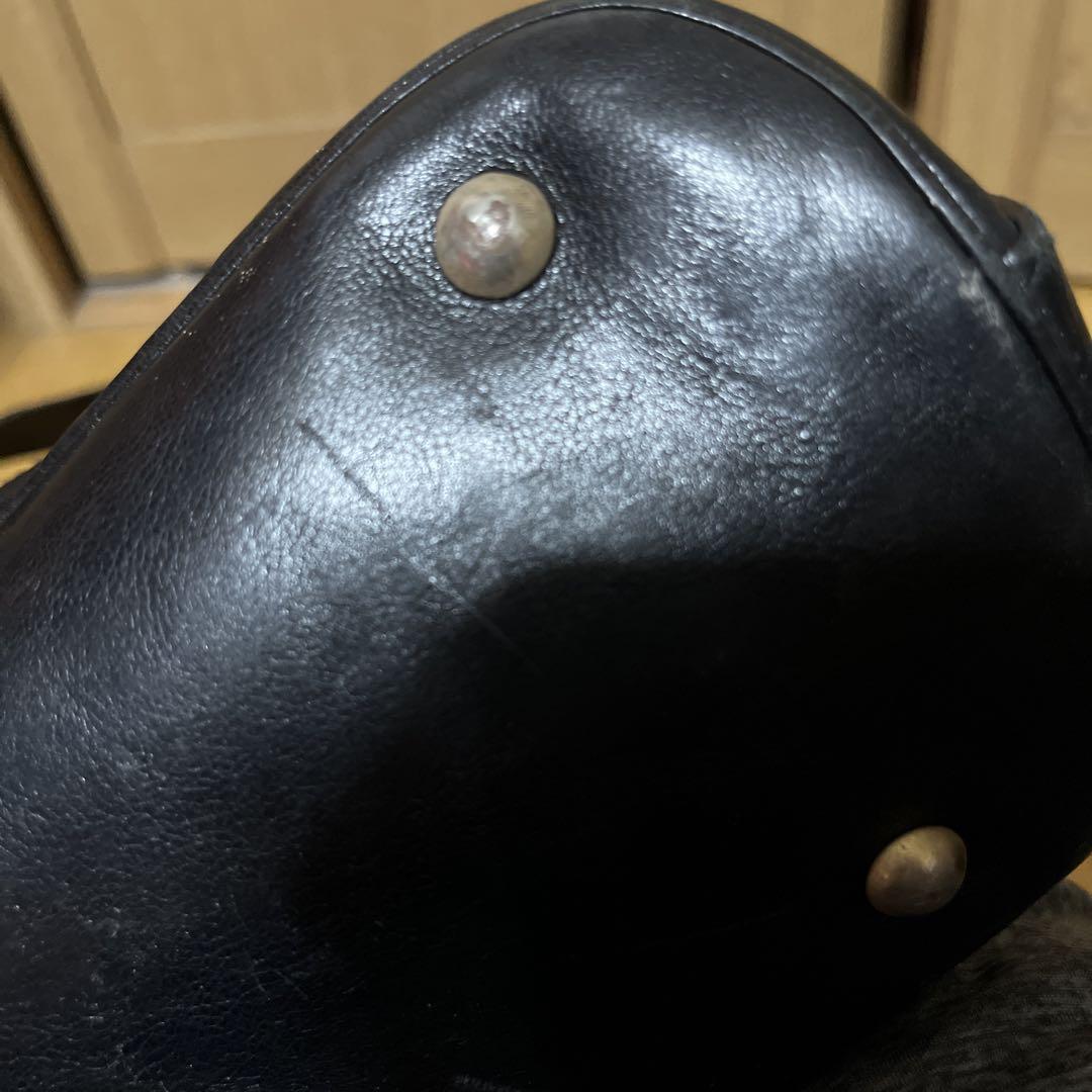 お値打ちサンローラン　黒レザー　ミューズ
