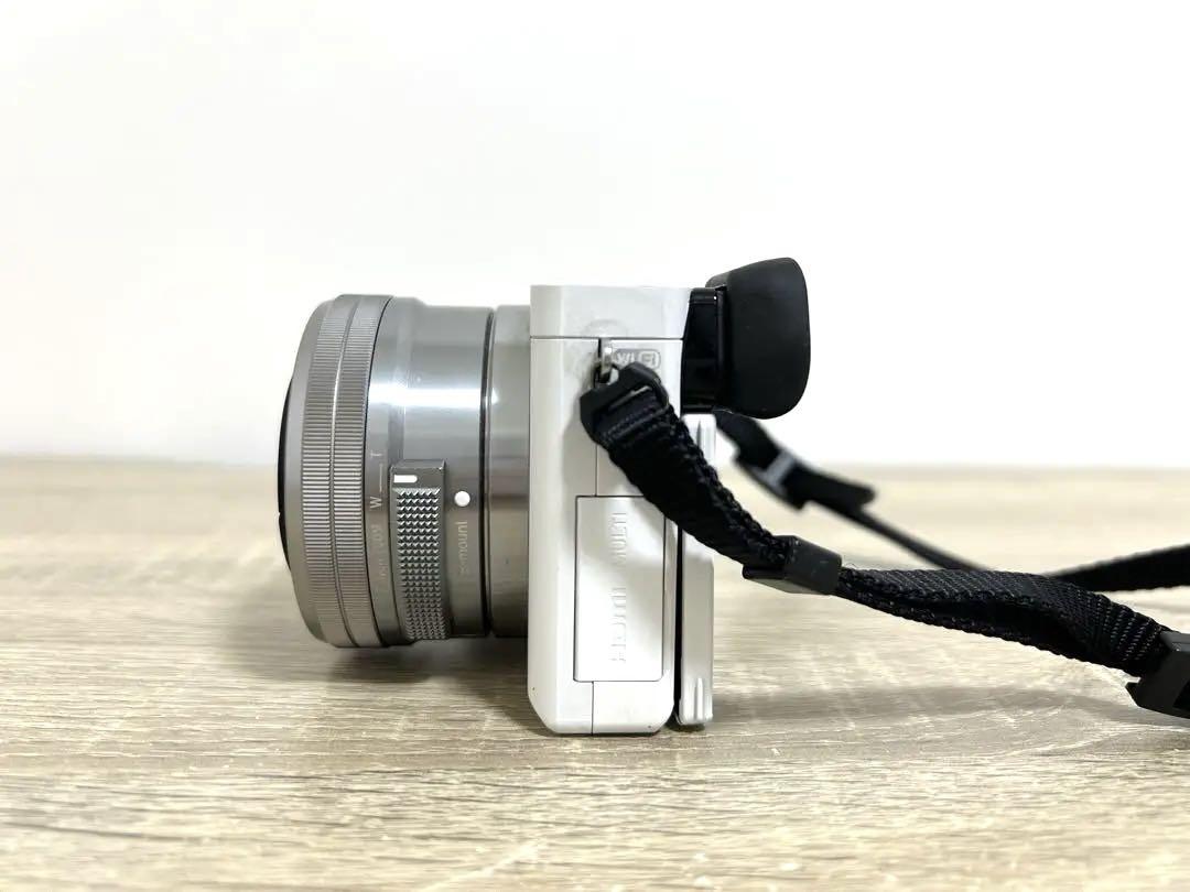 SONY α6000 ミラーレス一眼 ホワイト