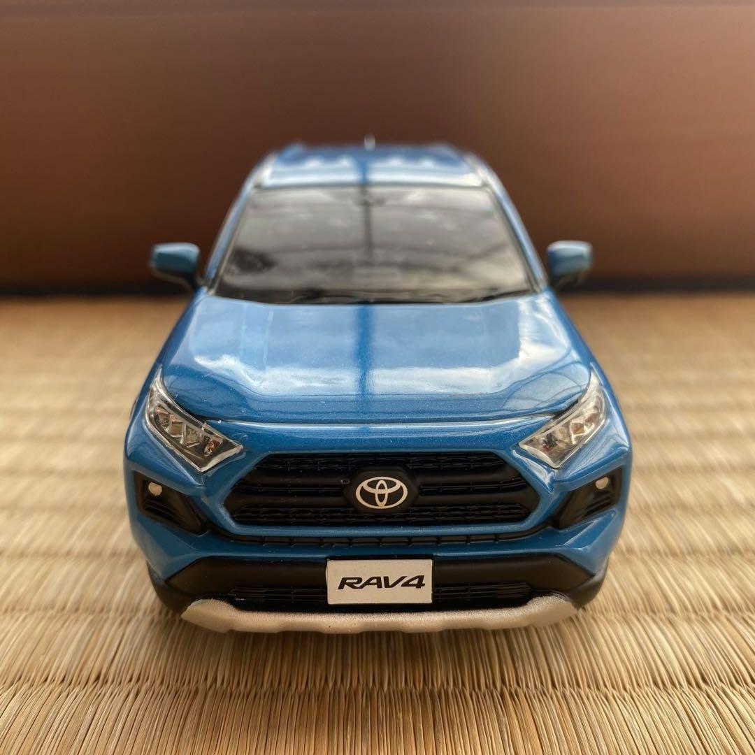 GAZOOショッピング 1／30スケール RAV4ミニカー ＜070