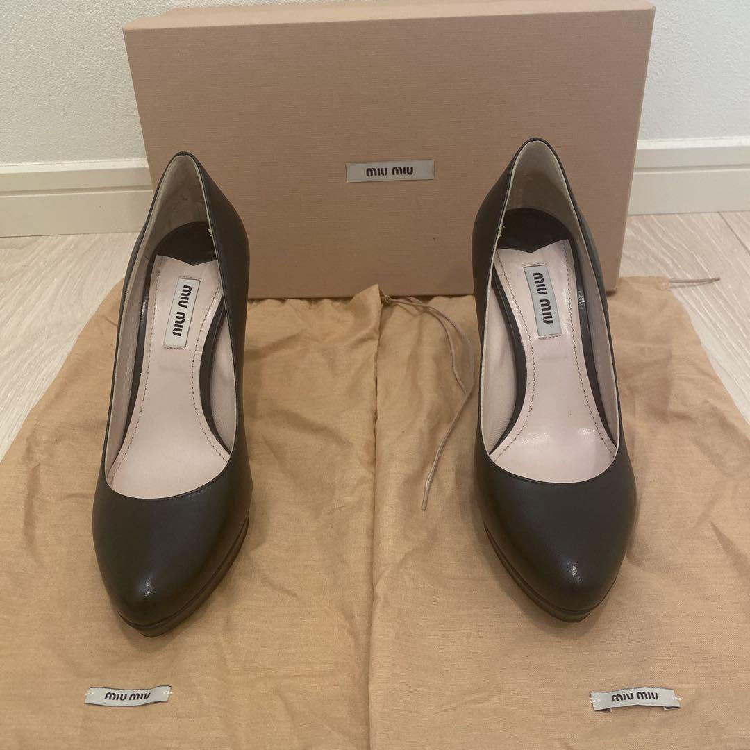 miumiu黒パンプス351/2 （22.5〜23㎝）