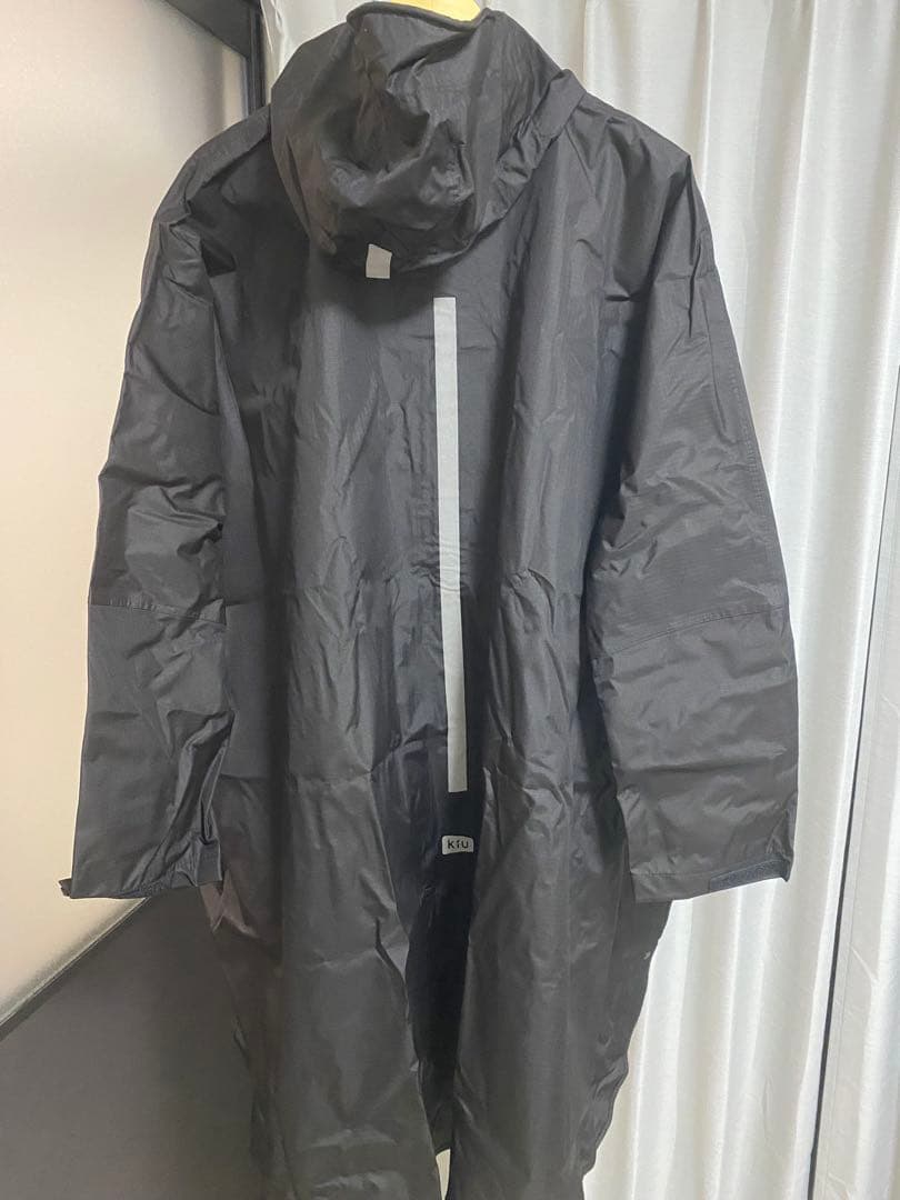 黒いフード付きレインスーツ(上下セット)登山ウェア・アウトドアウェア