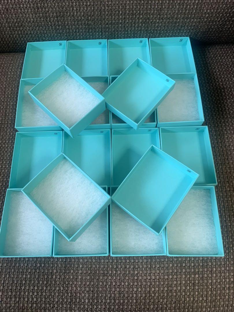 国内 現行品美品ティファニー空箱10個セット 国内 現行品美品ティファニー空箱10個セット