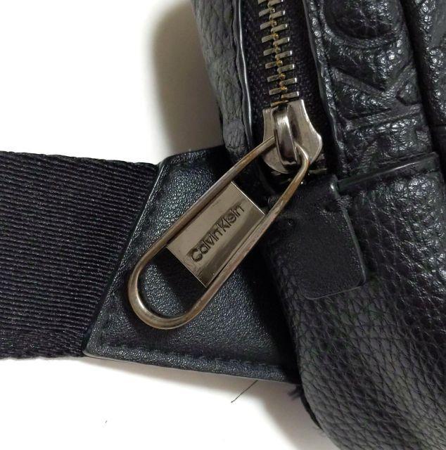 美品★カルバンクライン★ボディバック ロゴエンボス クロスボディ