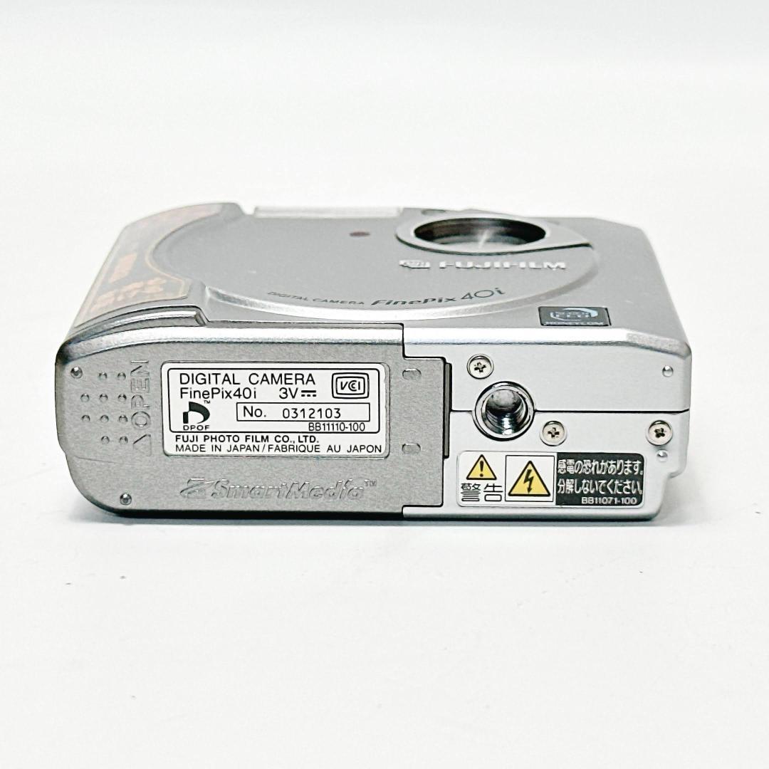 FUJIFILM FinePix 40i デジタルカメラ