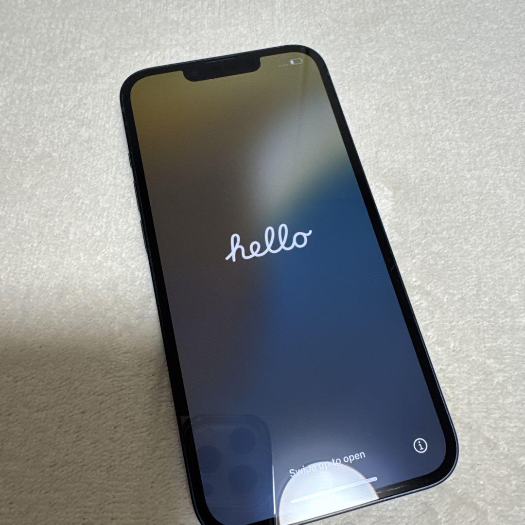 Apple iPhone 13 ミッドナイト ケース付き