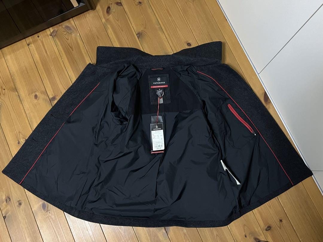 ピーコート VICTORINOX