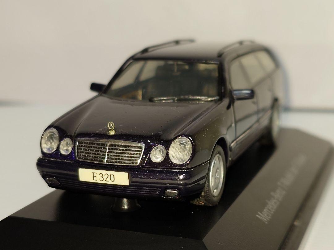 メルセデス ベンツ Eクラス ワゴン E320 1/43 ダークブルー ミニカー