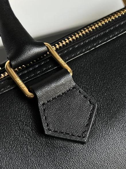 celine セリーヌ　スモール ボストン　バッグ　トリオンフ 黒色