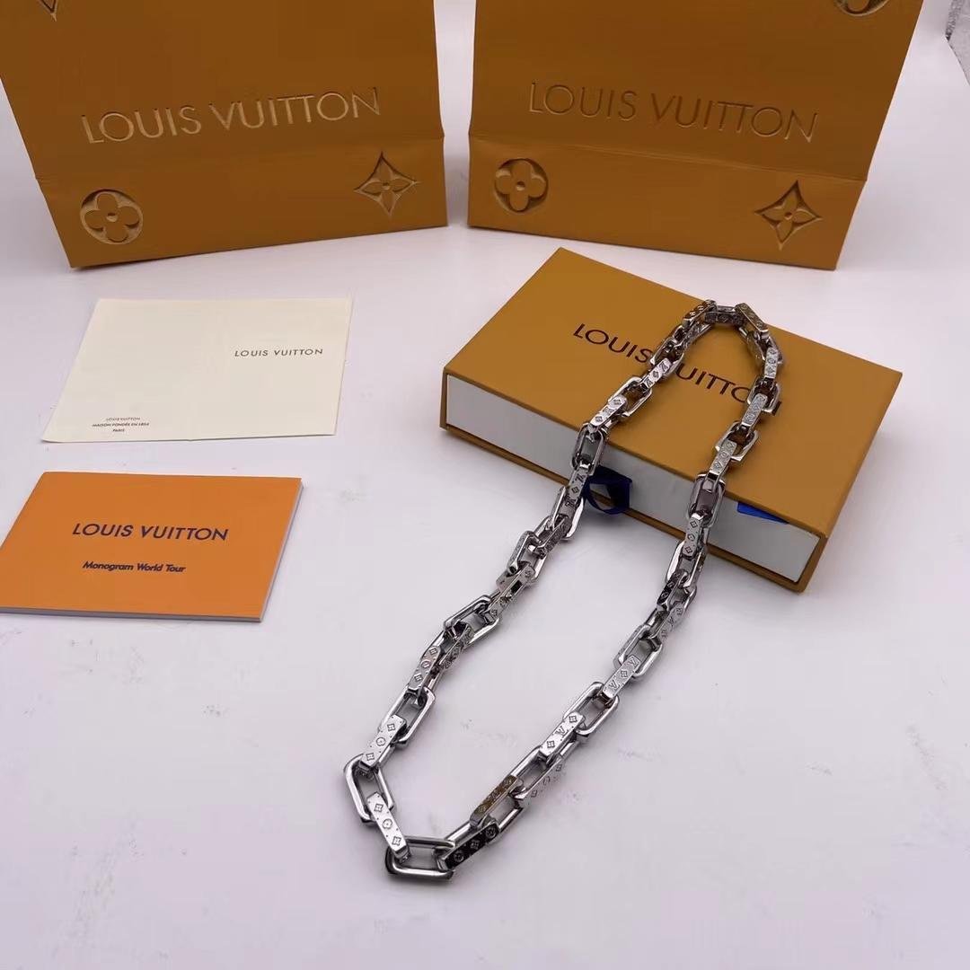 【箱付き未使用極美品✨】 55cmシルバーチェーンネックレス