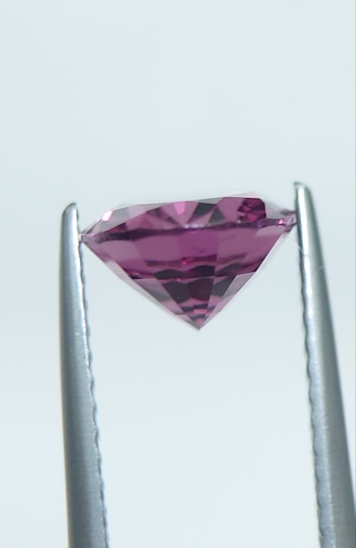 ロードライトガーネット ルース 裸石 4.007ct 10月11日の誕生日石 バースデーストーン 1月の誕生石 日本宝石科学協会ソーティング付 ロードライトガーネット 1.82ct 裸石 ルース クリーン 綺麗なグレープ