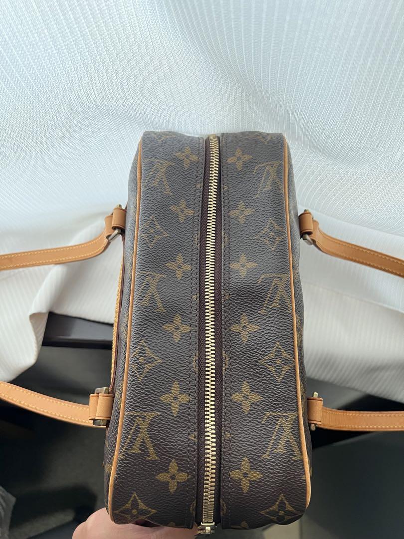 Louis Vuitton モノグラム ショルダーバッグ  シテMM
