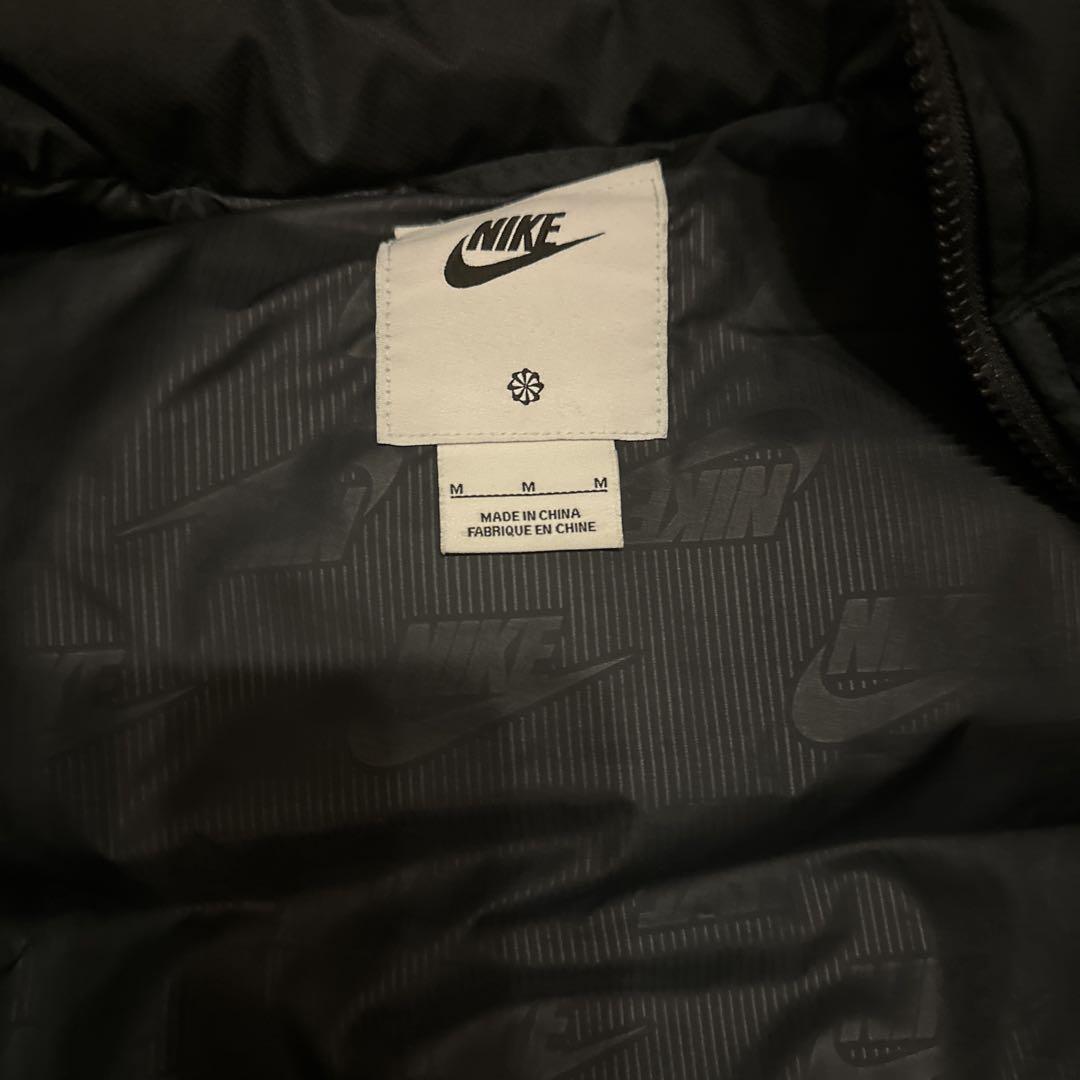 Nike ダウンベスト