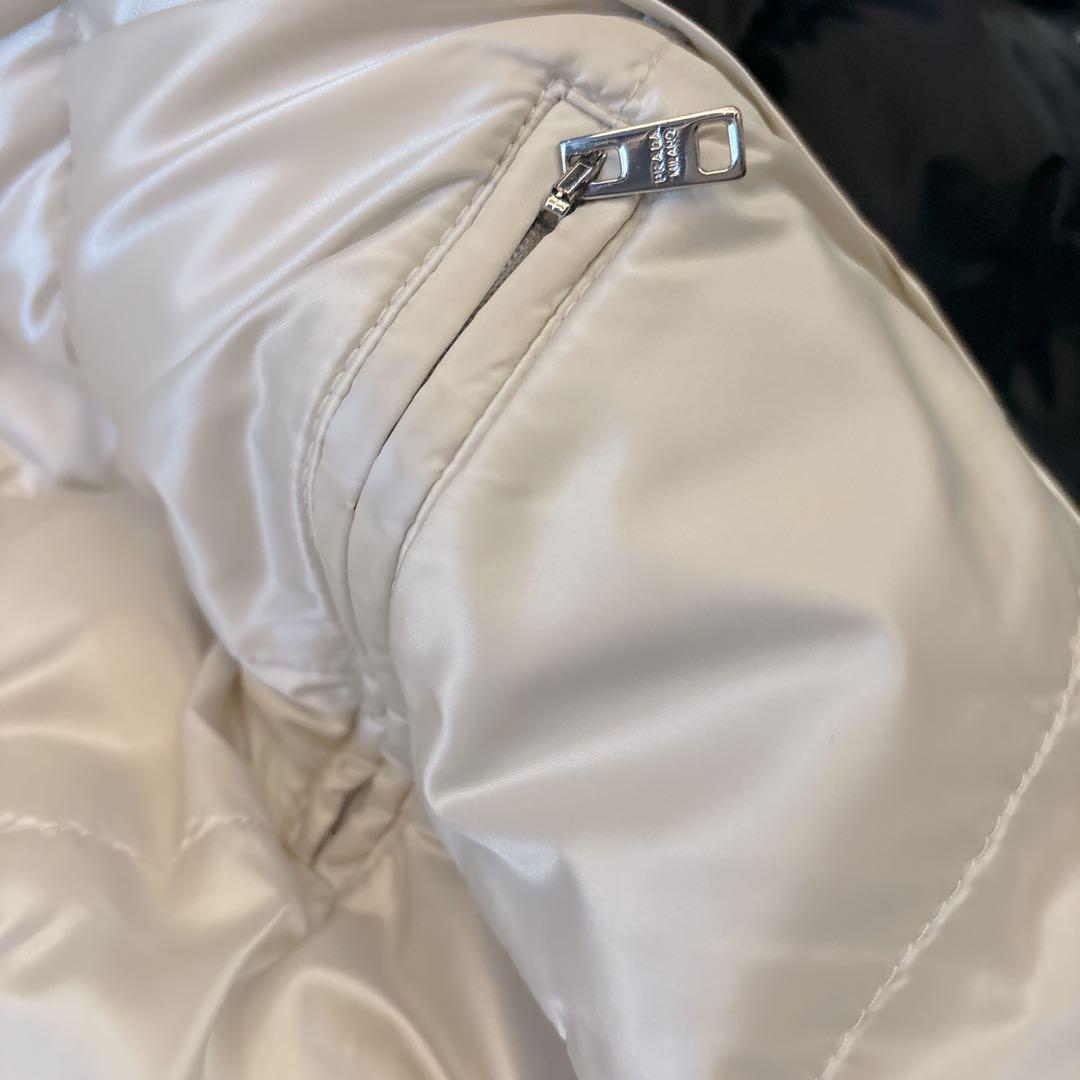 PRADA プラダ　ダウンジャケット　ブラック　40