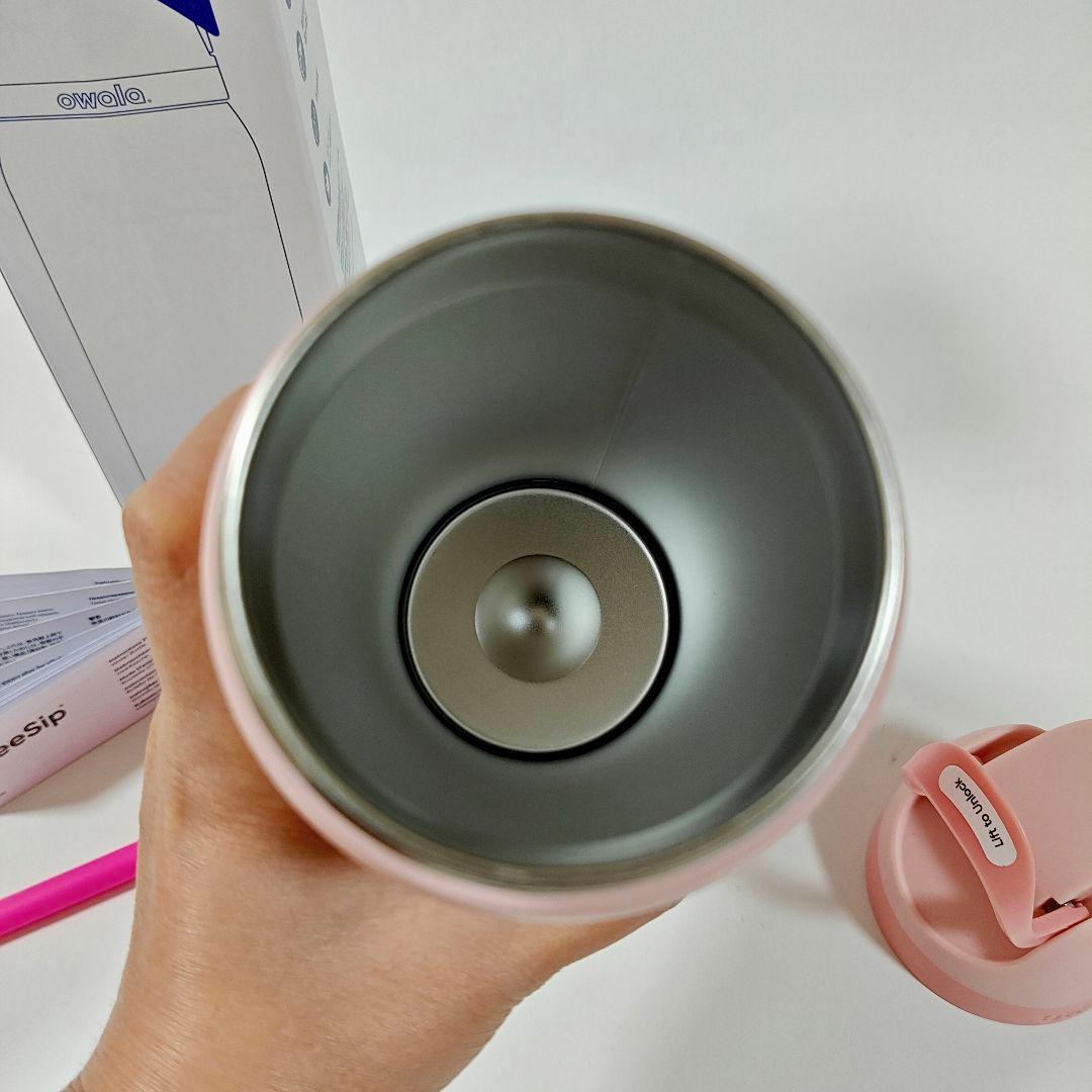 新品 Owala FreeSipxHello Kitty水筒32 ozサンリオ 新品 Owala FreeSipxHello Kitty水筒32 ozサンリオ