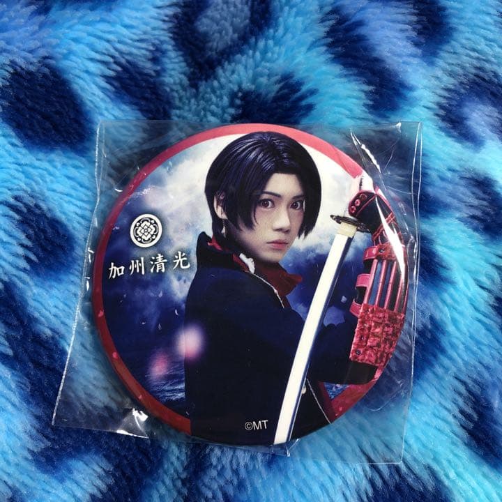 刀剣乱舞 刀ミュ 阿津賀志山異聞18 巴里 缶バッジ 加州清光 佐藤 刀剣乱舞 刀ミュ 阿津賀志山異聞18 巴里 缶バッジ 加州清光 佐藤