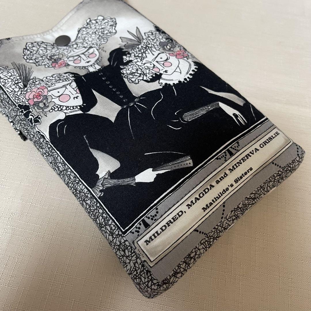 ♡スマホポーチ♡ハンドメイド　パッチワーク　アレキサンダーヘンリー