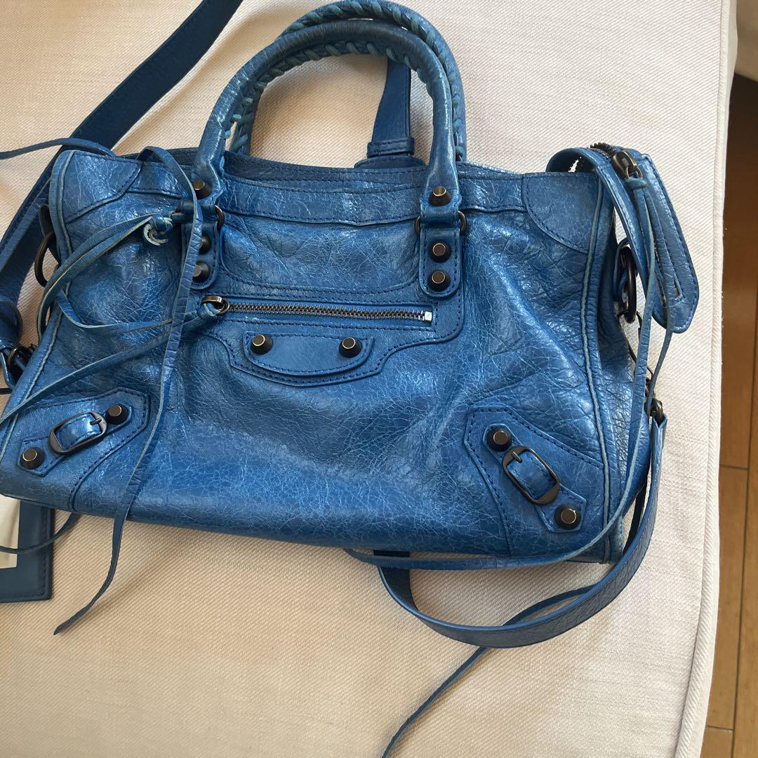 バレンシアガ 青 レザー ショルダーバッグ 2way - メルカリ バレンシアガ 青 レザー ショルダーバッグ 2way - メルカリ