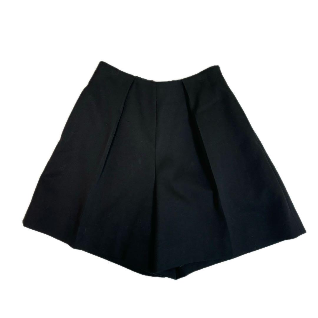 流行に  ボウエー bow.a 新品同様】 タックショートパンツ ブラック FREE パンツ