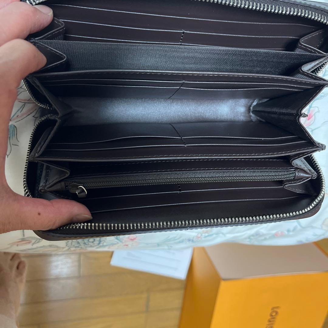 グッチシマラウンドファスナー長財布