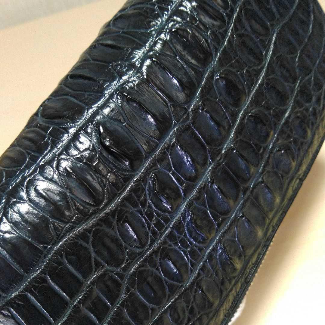 された クロコダイル Rファスナー長財布 濃紺 047502L XJU7E-m57502901626 尾背 センター取り一枚革 ┼くださいま