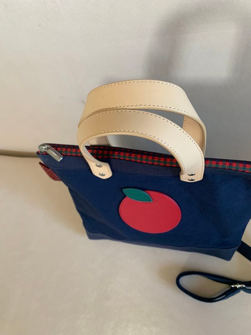 ajew×familiarコラボバッグりんご美品