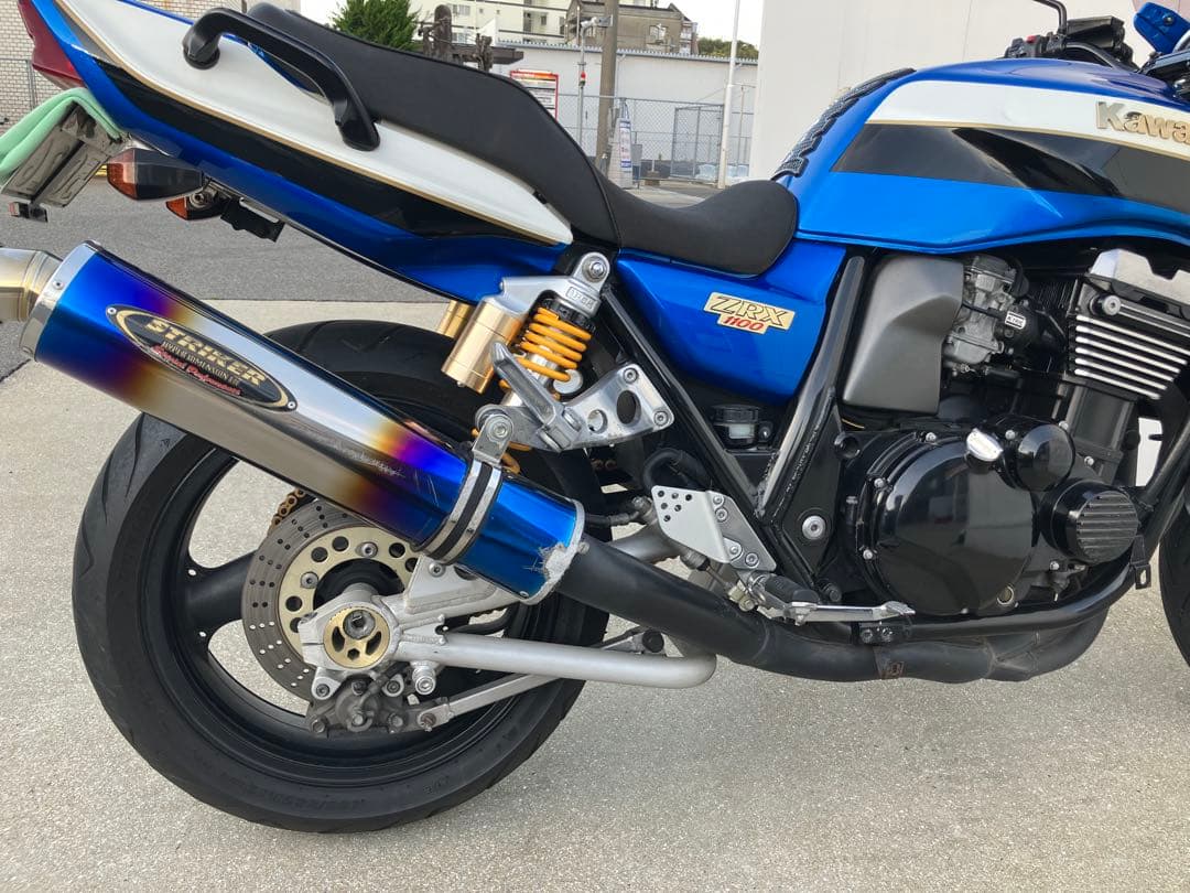 九州 Kawasaki ZRX1100 青/白のカスタムバイク - メルカリ