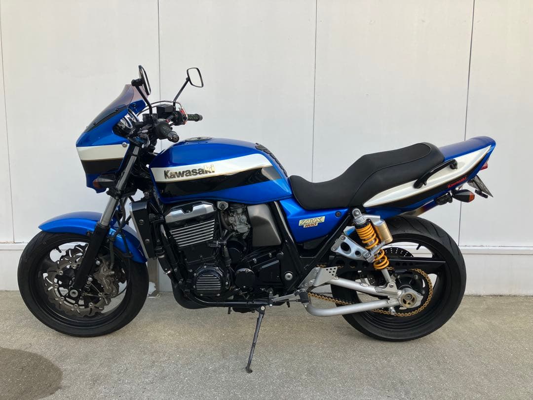 九州Kawasaki ZRX1100 青/白のカスタムバイク