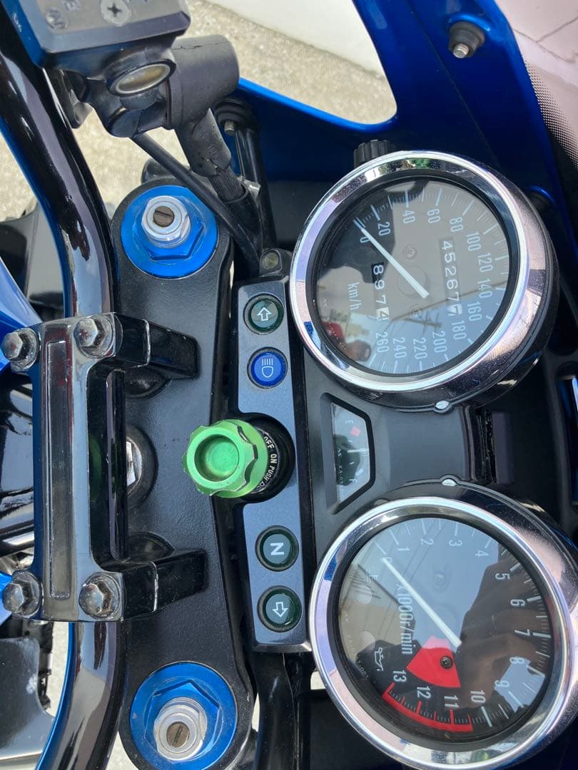 九州 Kawasaki ZRX1100 青/白のカスタムバイク - メルカリ 九州Kawasaki ZRX1100 青/白のカスタムバイク