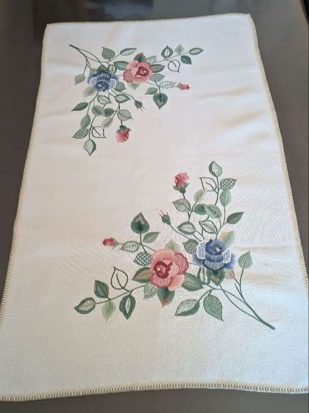 戸塚刺繍 テーブルセンター - メルカリ