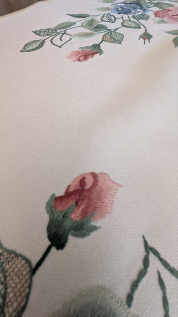 戸塚刺繍 テーブルセンター - メルカリ