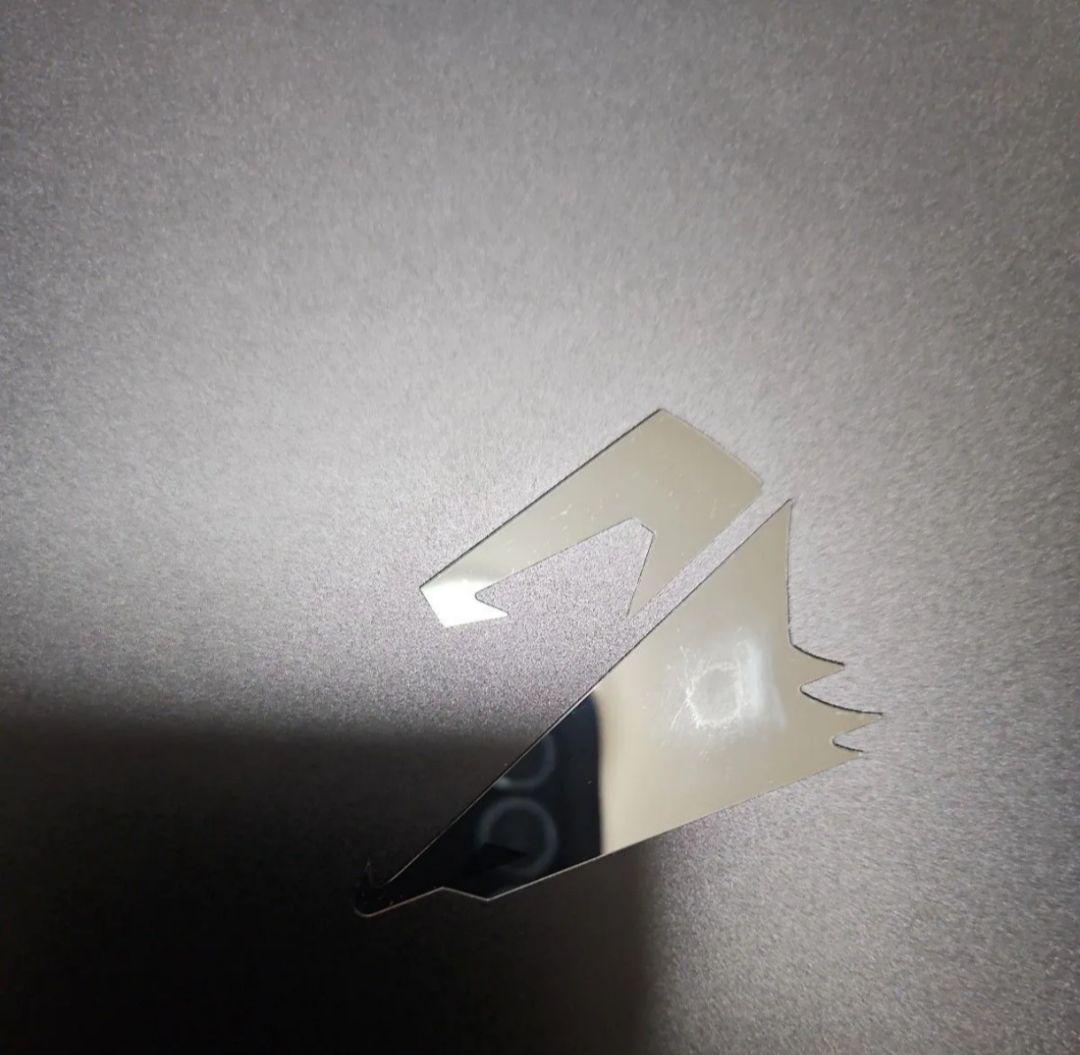 GIGABYTE AORUS 16 i7 13700h 16gb rtx4070