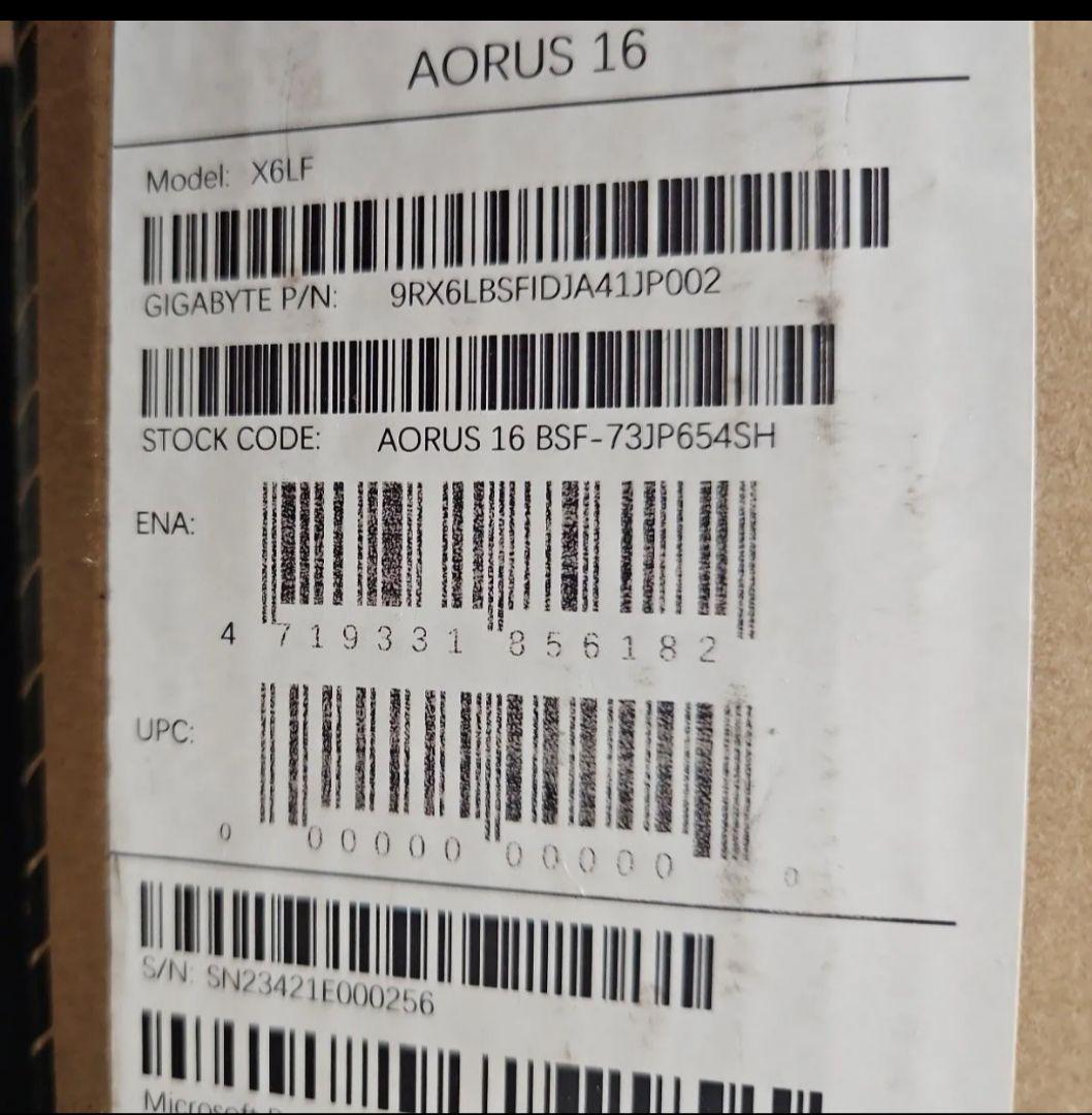 GIGABYTE AORUS 16 i7 13700h 16gb rtx4070