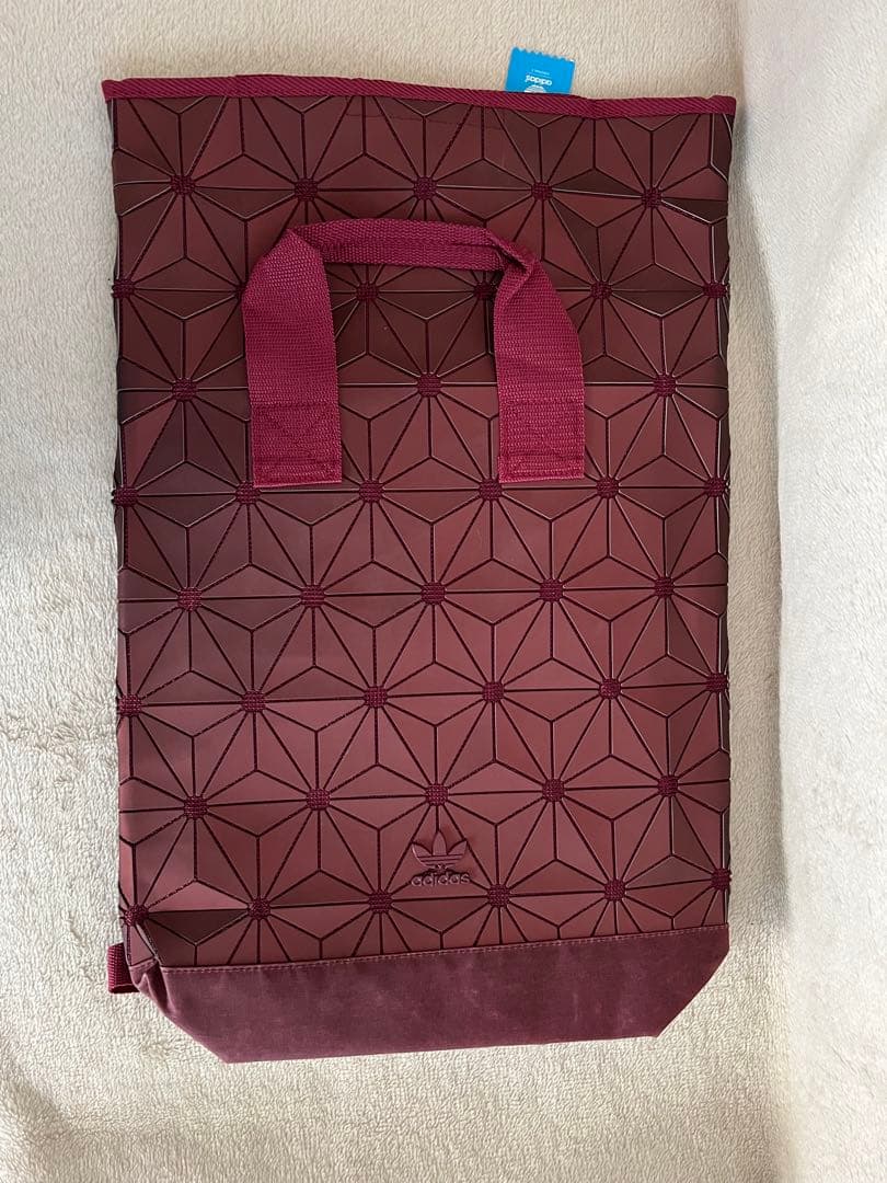 adidas オリジナルスissey miyakeイッセイミヤケ バックパック