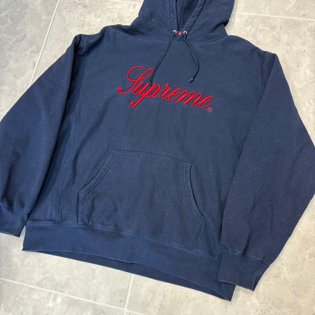 24AW supreme Embroidered Script パーカー 24AW supreme Embroidered Script