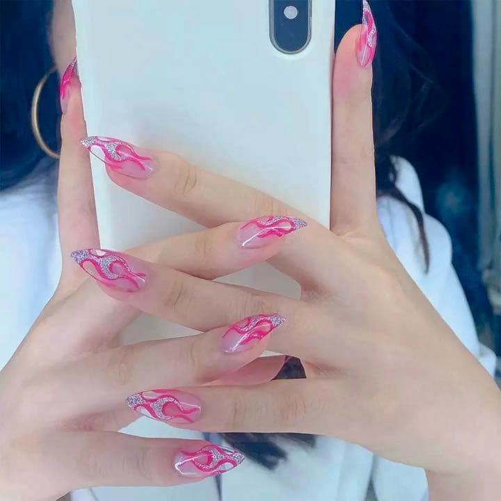 日本公式品 ネオンピンク ファイヤー ネイルチップ デザイン 再入荷1番人気