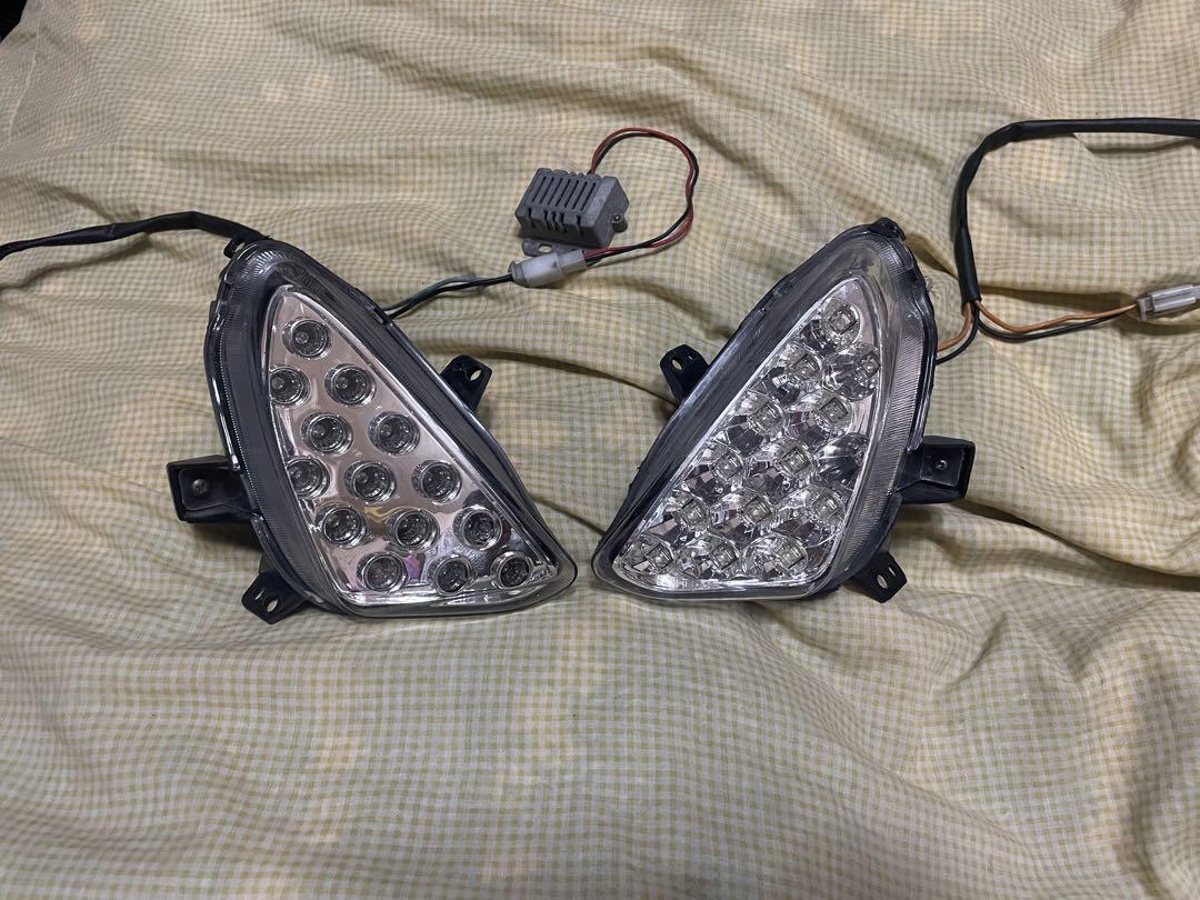 マジェスティmajesty sg20j 4d9 フロントウインカーled
